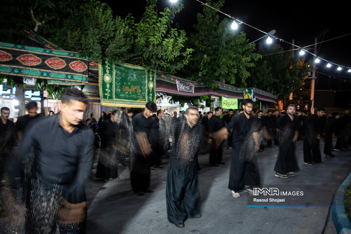 عزاداری زنجیرزنان رهنانی در دهه اول محرم