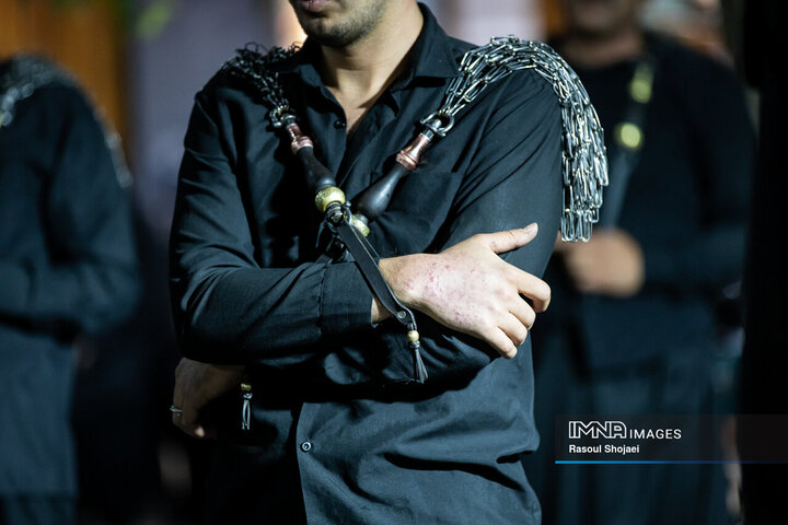 عزاداری زنجیرزنان رهنانی در دهه اول محرم