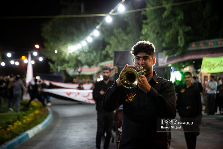 عزاداری زنجیرزنان رهنانی در دهه اول محرم