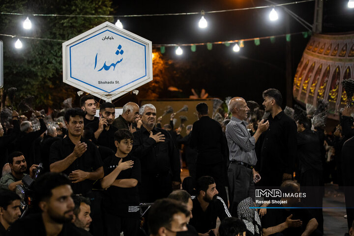 عزاداری زنجیرزنان رهنانی در دهه اول محرم