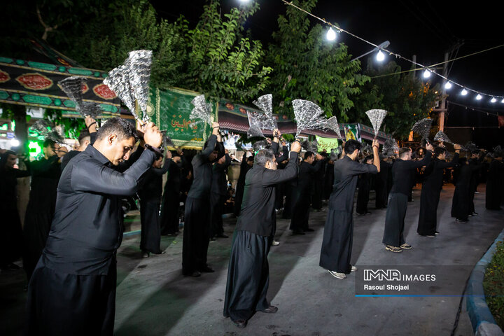 عزاداری زنجیرزنان رهنانی در دهه اول محرم