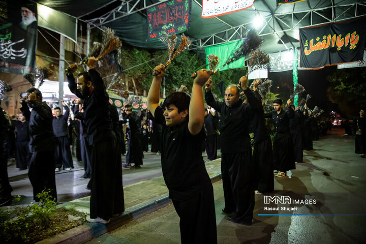 همدلی شهرداری و هیئت‌های مذهبی در  منطقه ۶ اصفهان برای عزاداری محرم