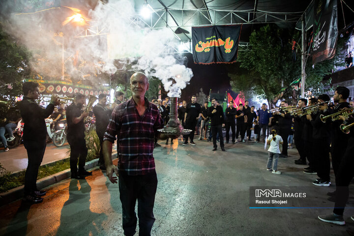 عزاداری زنجیرزنان رهنانی در دهه اول محرم