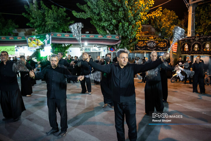 عزاداری زنجیرزنان رهنانی در دهه اول محرم