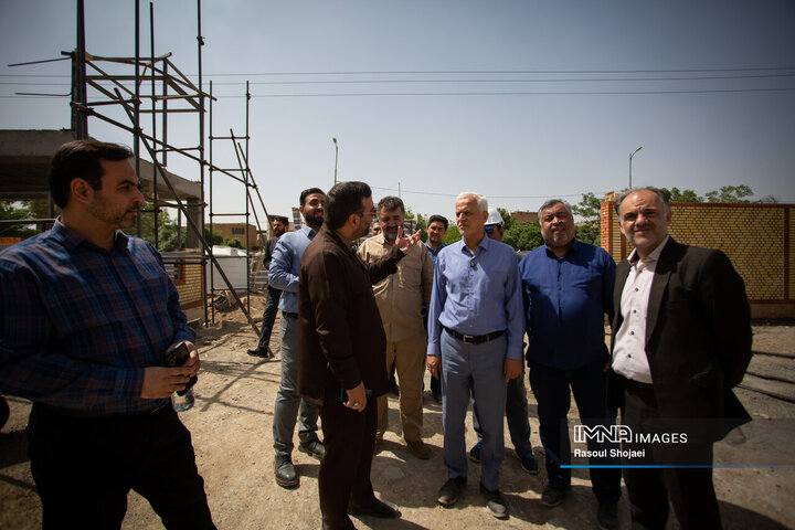 بازدید شهردار اصفهان از پروژه‌های منطقه 14