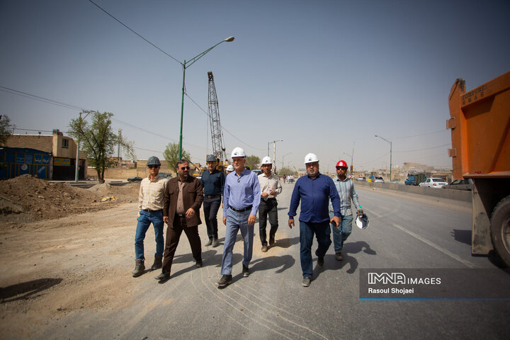 بازدید شهردار اصفهان از پروژه‌های منطقه 14