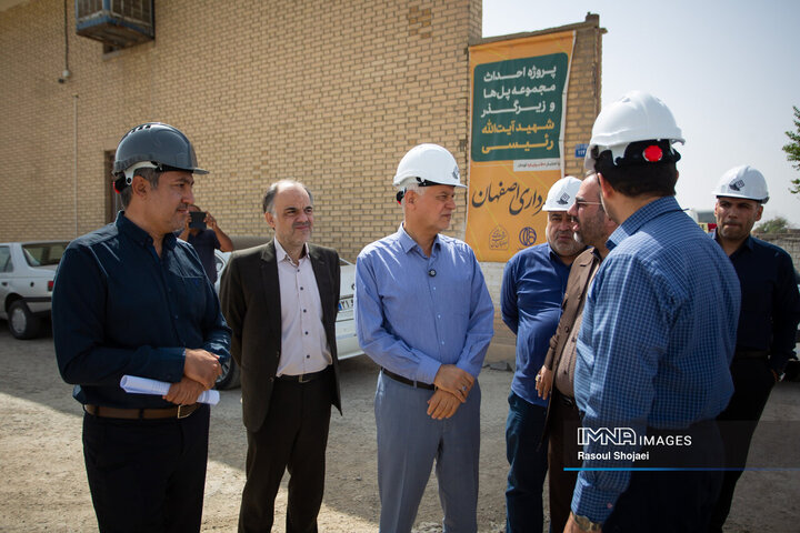 بازدید شهردار اصفهان از پروژه‌های منطقه 14