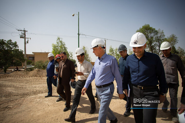 بازدید شهردار اصفهان از پروژه‌های منطقه 14