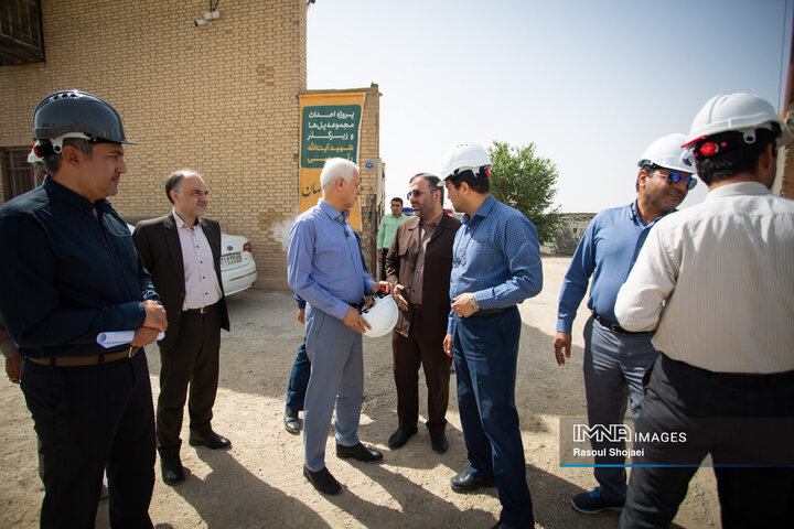 بازدید شهردار اصفهان از پروژه‌های منطقه 14