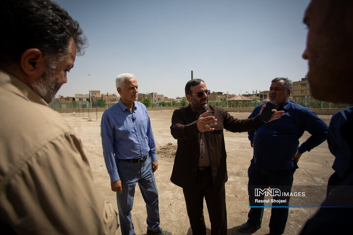 بازدید شهردار اصفهان از پروژه‌های منطقه 14