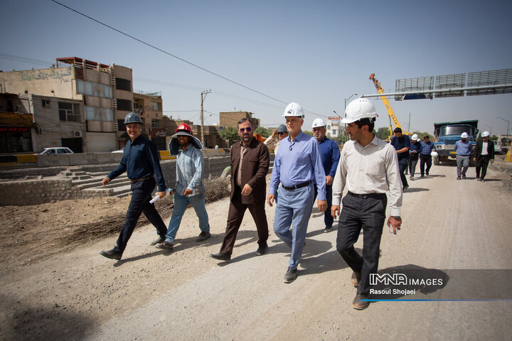 بازدید شهردار اصفهان از پروژه‌های منطقه 14