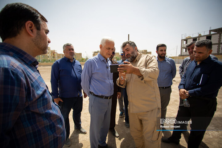 بازدید شهردار اصفهان از پروژه‌های منطقه 14