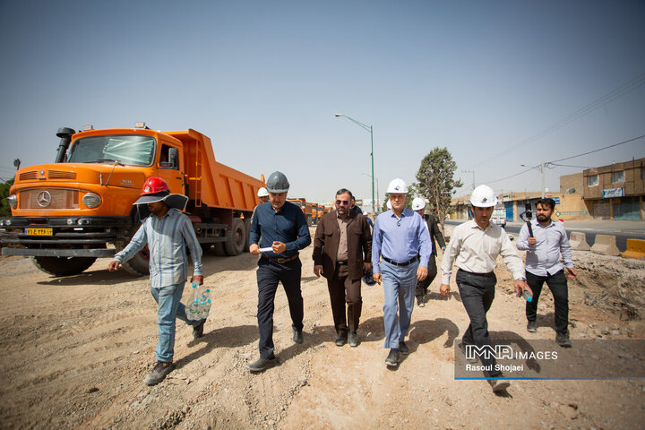 بازدید شهردار اصفهان از پروژه‌های منطقه 14