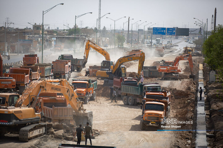 بازدید شهردار اصفهان از پروژه‌های منطقه 14