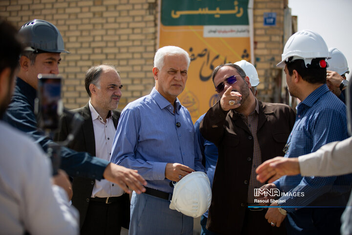 بازدید شهردار اصفهان از پروژه‌های منطقه 14