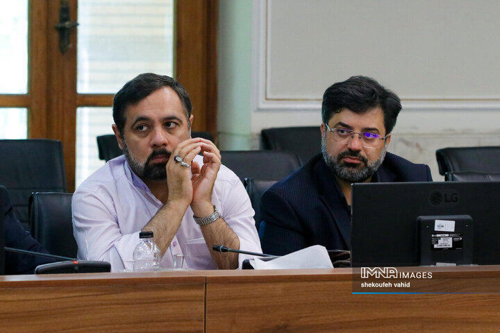 جلسه توسعه شرق استان اصفهان