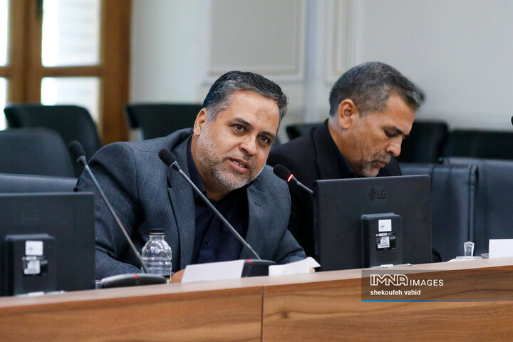 جلسه توسعه شرق استان اصفهان