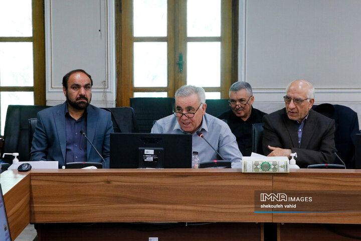 جلسه توسعه شرق استان اصفهان