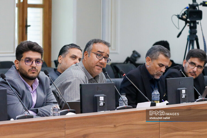 جلسه توسعه شرق استان اصفهان