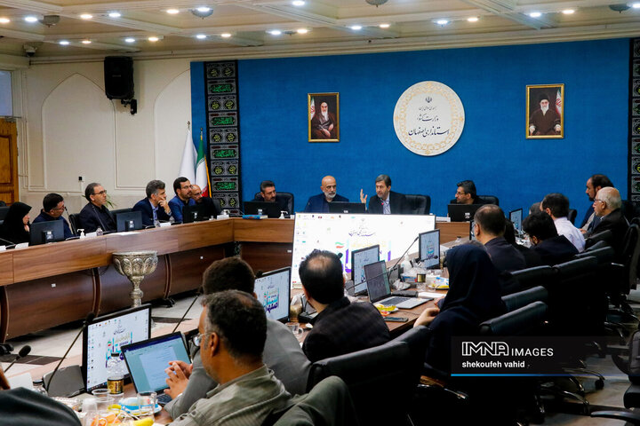 جلسه توسعه شرق استان اصفهان