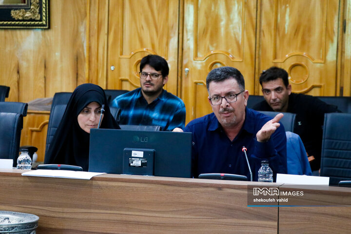 جلسه توسعه شرق استان اصفهان