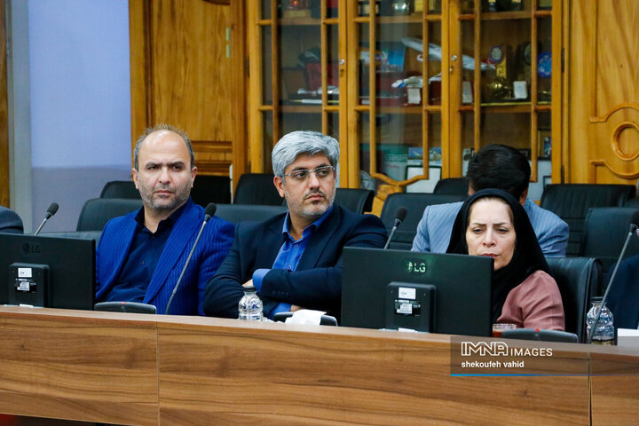 جلسه توسعه شرق استان اصفهان