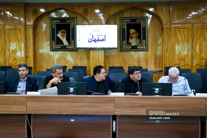 جلسه توسعه شرق استان اصفهان