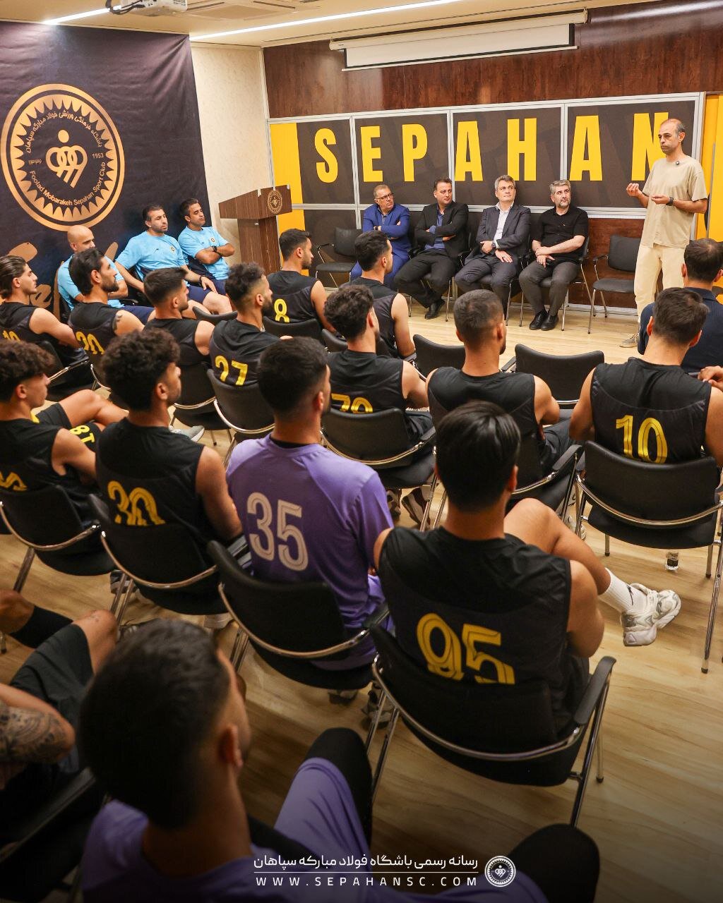 شروع تمرینات سپاهان برای فصل جدید لیگ برتر + عکس