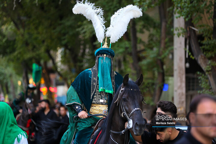 کاروان نمادین کربلا در مبارکه