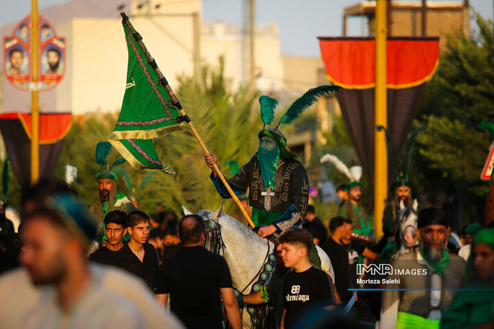 کاروان نمادین کربلا در مبارکه
