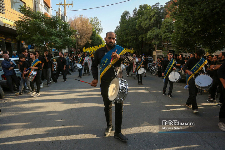 کاروان نمادین کربلا در مبارکه