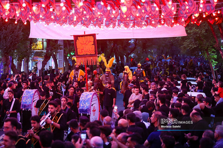 کاروان نمادین کربلا در مبارکه