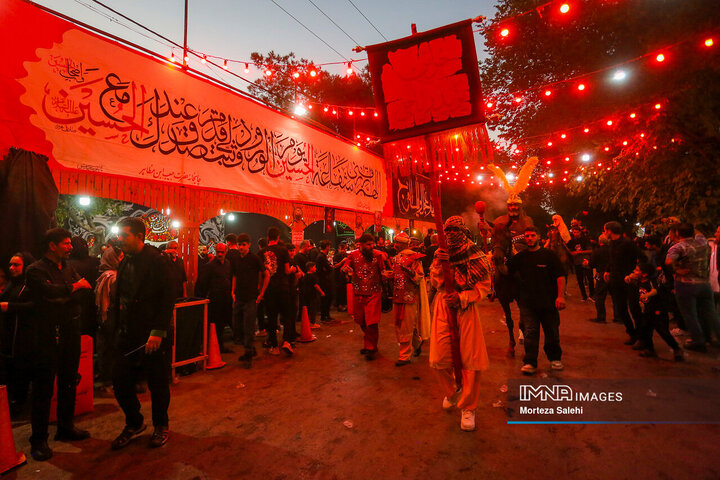 کاروان نمادین کربلا در مبارکه