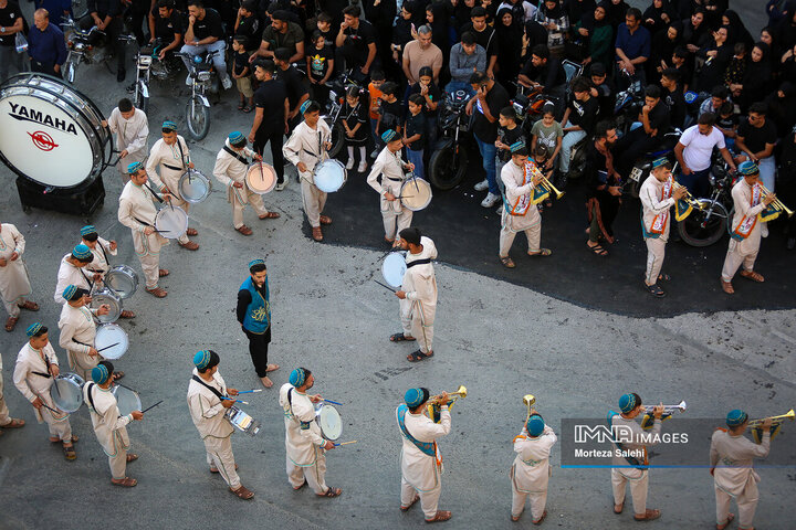 کاروان نمادین کربلا در مبارکه