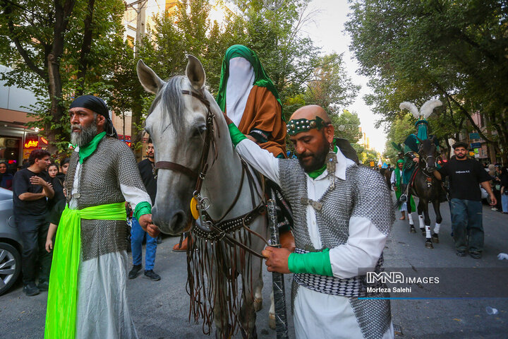 کاروان نمادین کربلا در مبارکه
