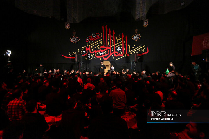 عزاداری شب پنجم محرم در هیئت رهپویان وصال