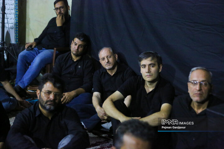 عزاداری شب پنجم محرم در هیئت رهپویان وصال