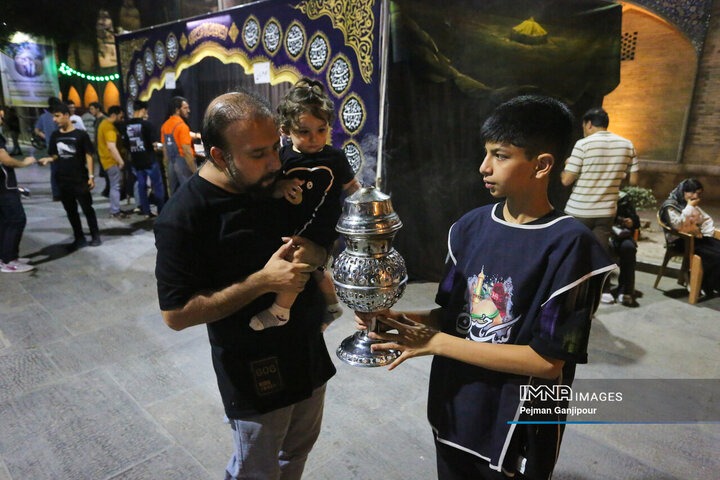 عزاداری شب پنجم محرم در هیئت رهپویان وصال