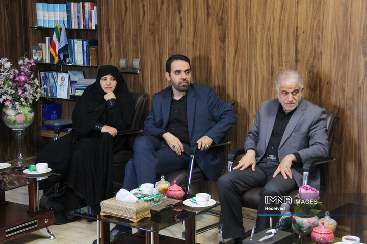 دیدار اعضای شورای اسلامی شهر با رئیس کل دادگستری اصفهان
