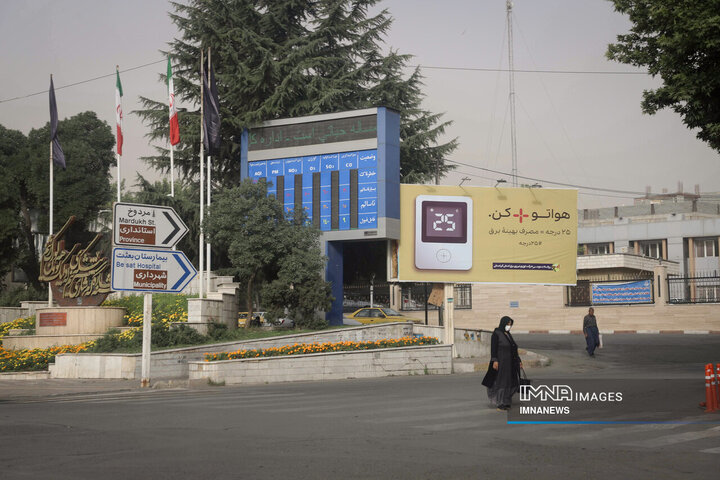 گردوغبار میهمان آسمان سنندج