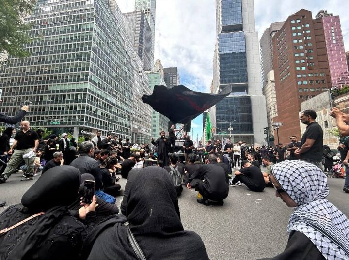 کمپین «Who is Hussain» در منهتن نیویورک با حضور عزاداران برگزار شد