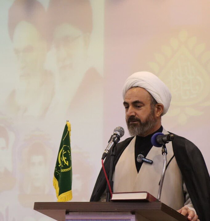 انقلاب اسلامی سبک جدیدی از حاکمیت اسلامی را به جهان معرفی کرد