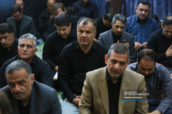 عزاداری دهه اول محرم در شهرداری مرکزی اصفهان
