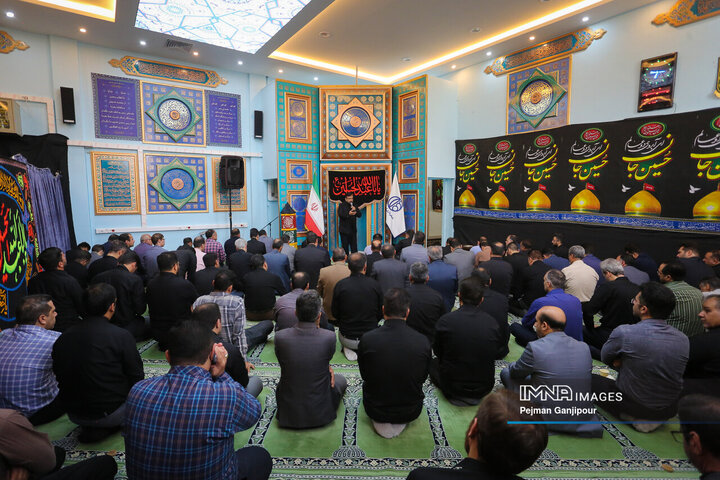 عزاداری دهه اول محرم در شهرداری مرکزی اصفهان