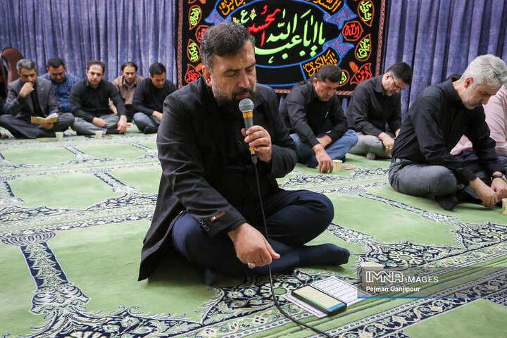 عزاداری دهه اول محرم در شهرداری مرکزی اصفهان