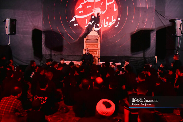 عزاداری شب ششم محرم در هیئت انصارالمهدی(عج)