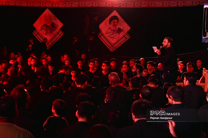 عزاداری شب ششم محرم در هیئت انصارالمهدی(عج)