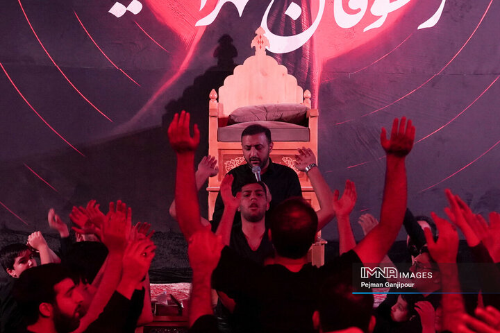 عزاداری شب ششم محرم در هیئت انصارالمهدی(عج)