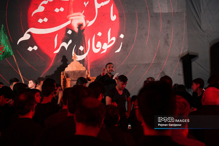 عزاداری شب ششم محرم در هیئت انصارالمهدی(عج)