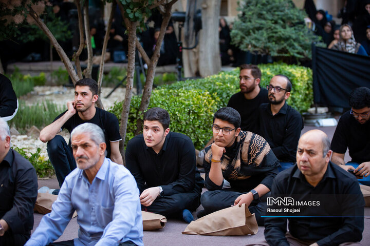 روضه امام حسین(ع) در خانه تاریخی شیخ الاسلام